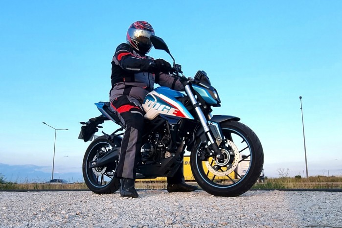 01 Voge 125R test motocykla