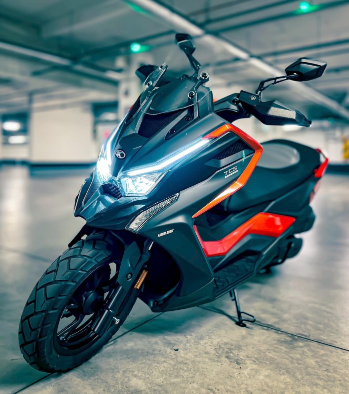 Kymco DTX125 parking