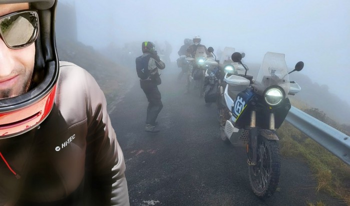 Jazda motocyklem we mgle