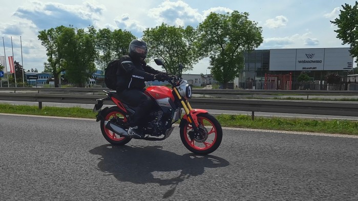 03 Romet Division 125 podczas jazdy