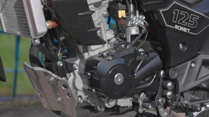 06 Romet Division 125 2024 silnik