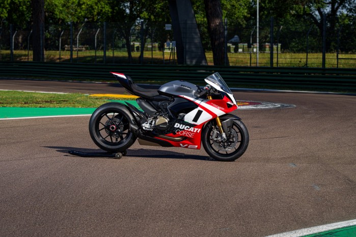 Ducati Panigale V2 Superquadro Final Edition 03