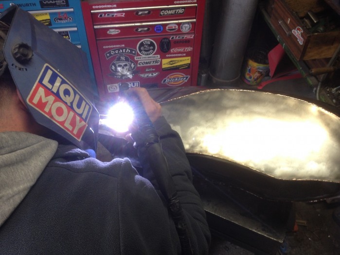 custom XJ 600 spawanie