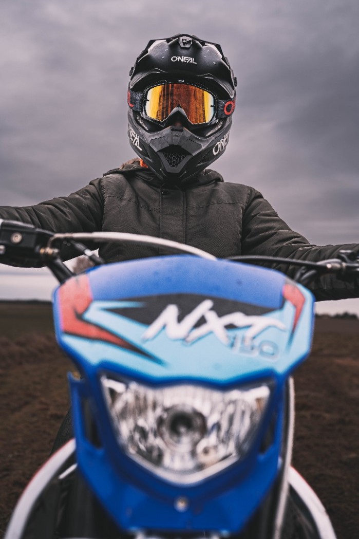 06 Barton NXT 150 reflektor