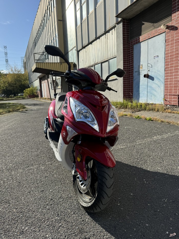 10 Barton Falcon 50 reflektor