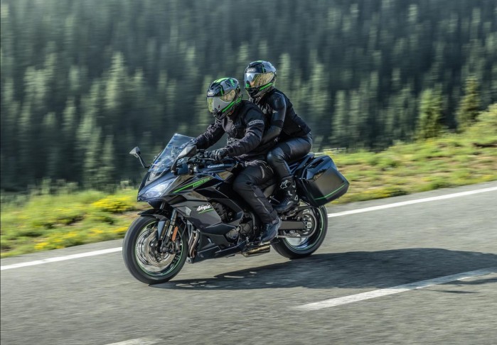 Kawasaki Ninja 1100SX 2025 we dwoje