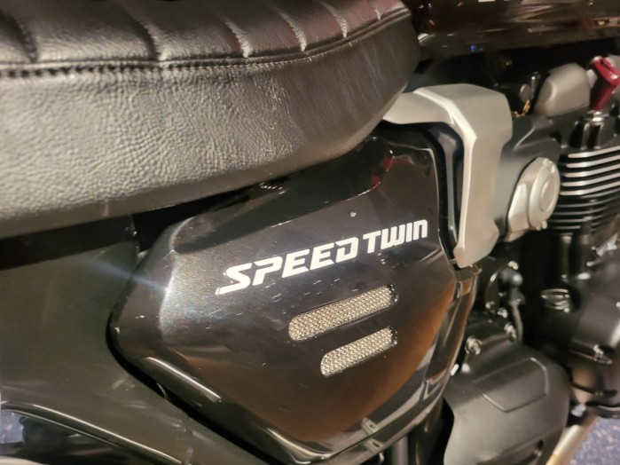 logo Speed Twin 1200 2025