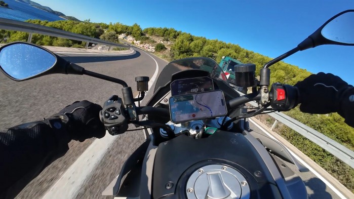 04 Moto Guzzi V100 Mandello kokpit