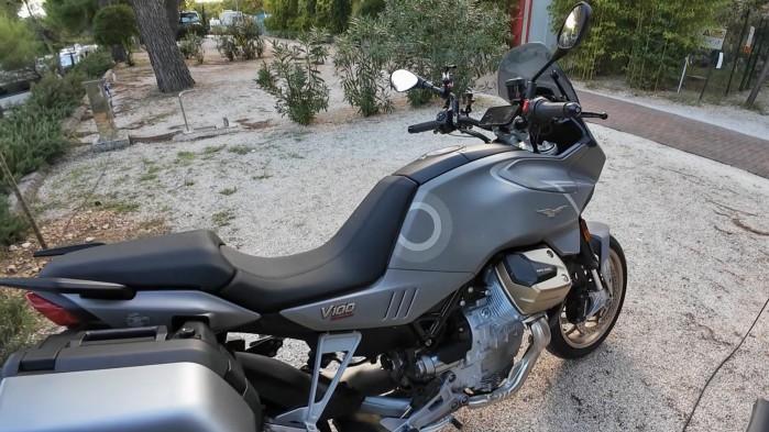 06 Moto Guzzi V100 Mandello w podrozy