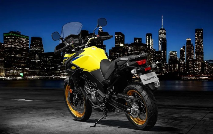 Suzuki VStrom650 miasto