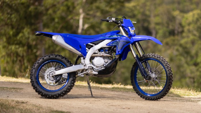 2024 Yamaha WR450F EU Icon Blue Static 003 03