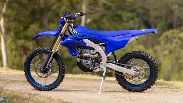 2024 Yamaha WR450F EU Icon Blue Static 004 03