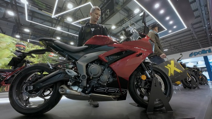 Triumph Daytona Eicma Gamonie