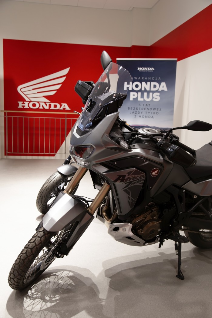 Nowy salon Honda Wyszomirski w Warszawie AfricaTwin