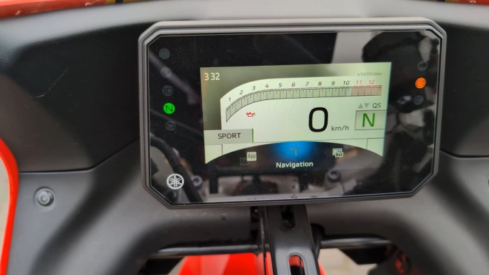 5 Yamaha XSR900GP wyswietlacz