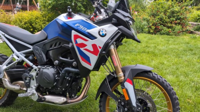BMW F900GS detale