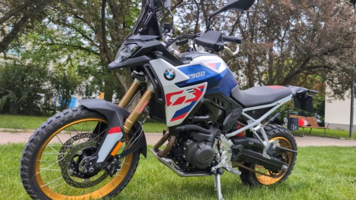 BMW F900GS w test