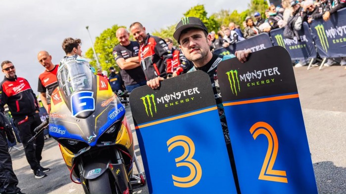 michael dunlop supersport win