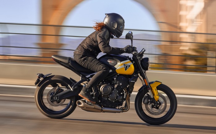 triumph trident 660