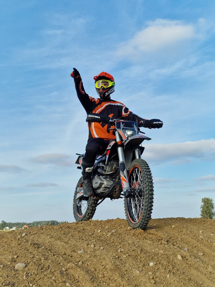 JML EN250i test enduro Oskar