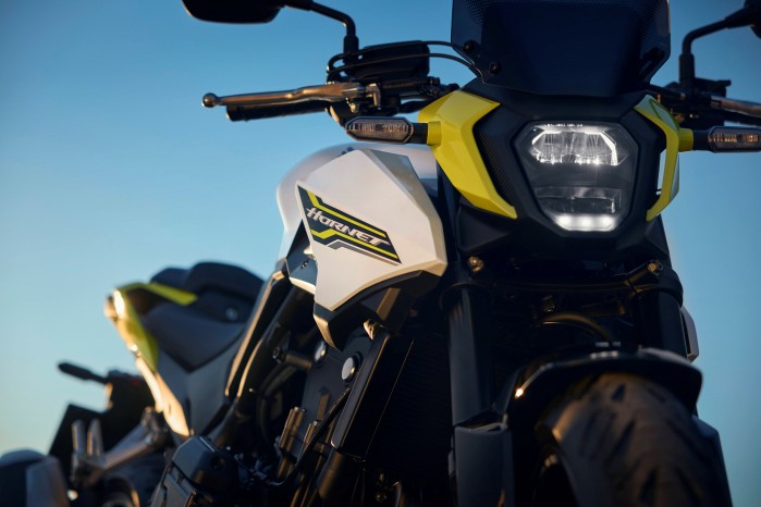 detale 26YM Honda CB500 Hornet