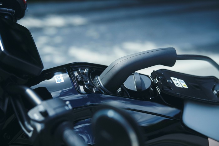 26YM Honda WN7 ladowanie