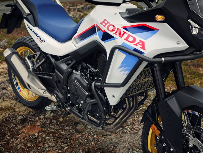 detale 26YM Honda XL750 Transalp