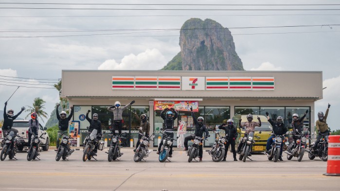 41796fde amazing thailand x royal enfield partner 10