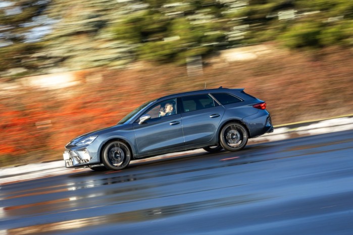 wielkopolska policja cupra speed 02