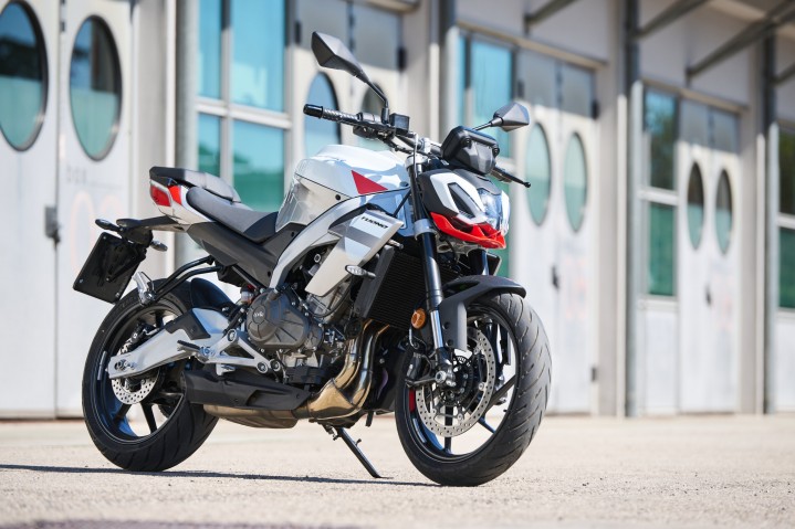 Aprilia-Tuono-457 19716 1