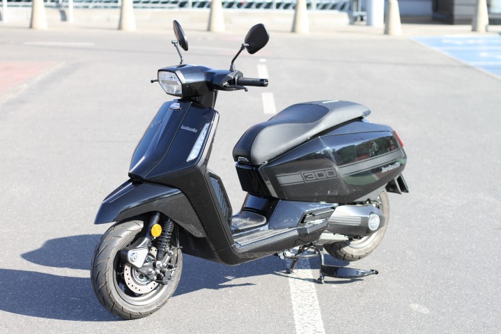 Lambretta-X300 19767 1