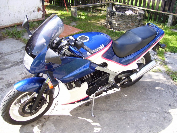 GPZ 500S