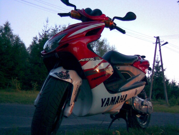 YAMAHA