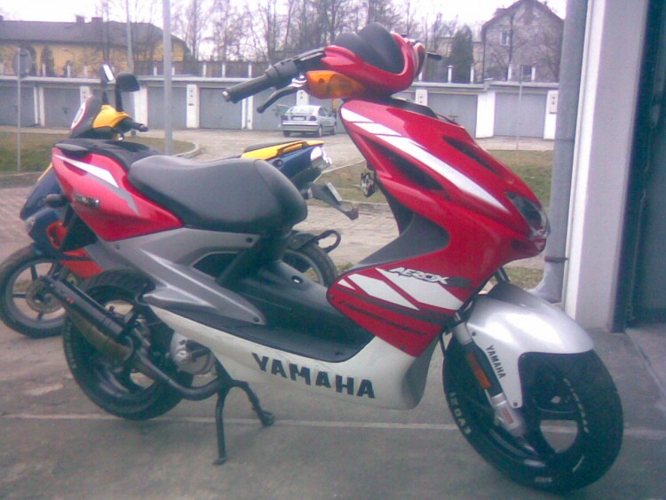 YAMAHA