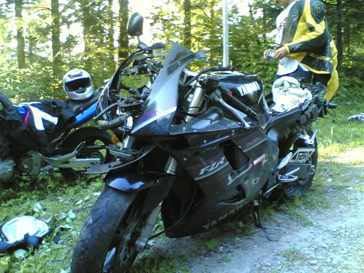 Moto GP Berest crash:)