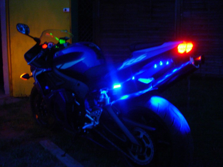 R6 neon :-)