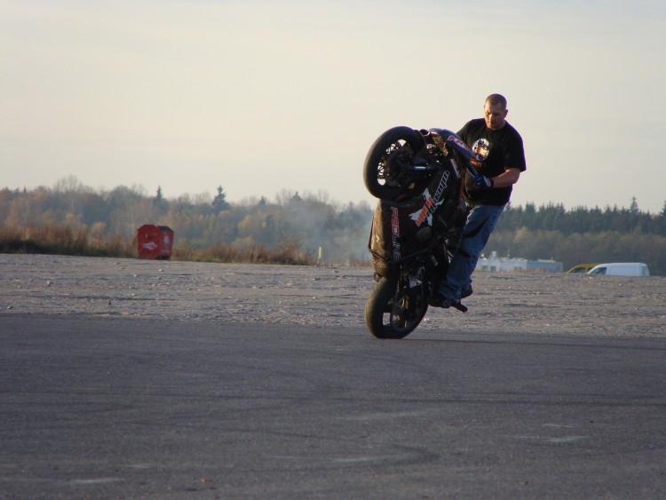 wheelie holix