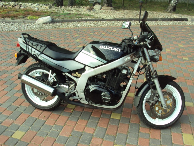 Suzuki GS 500E