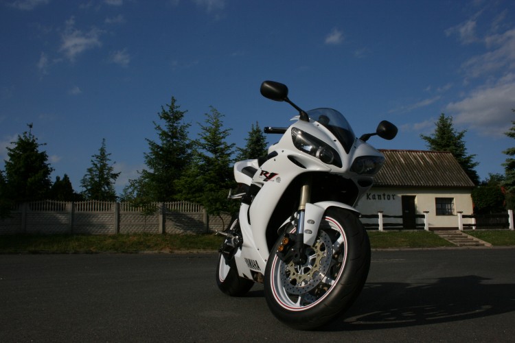 R1