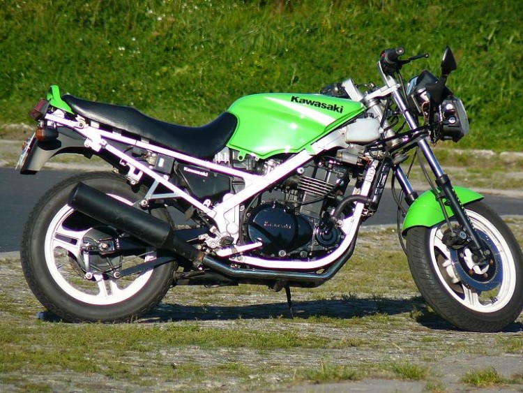 Kawasaki GPZ 500 s 2