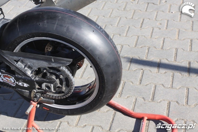Pirelli Diablo Superbike Pro test tyl