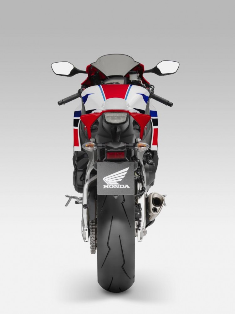 Honda CBR1000RR Fireblade Pirelli
