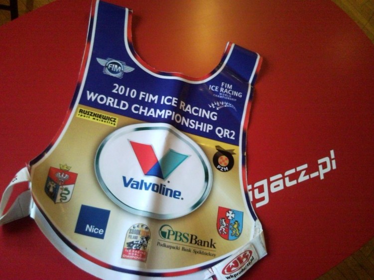 plastron z zawodow IceRacing w Sanoku