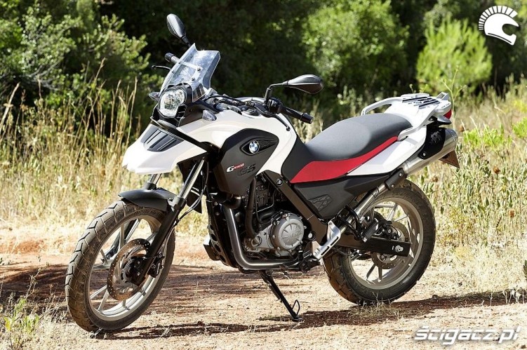 2011-bmw-g650gs-37