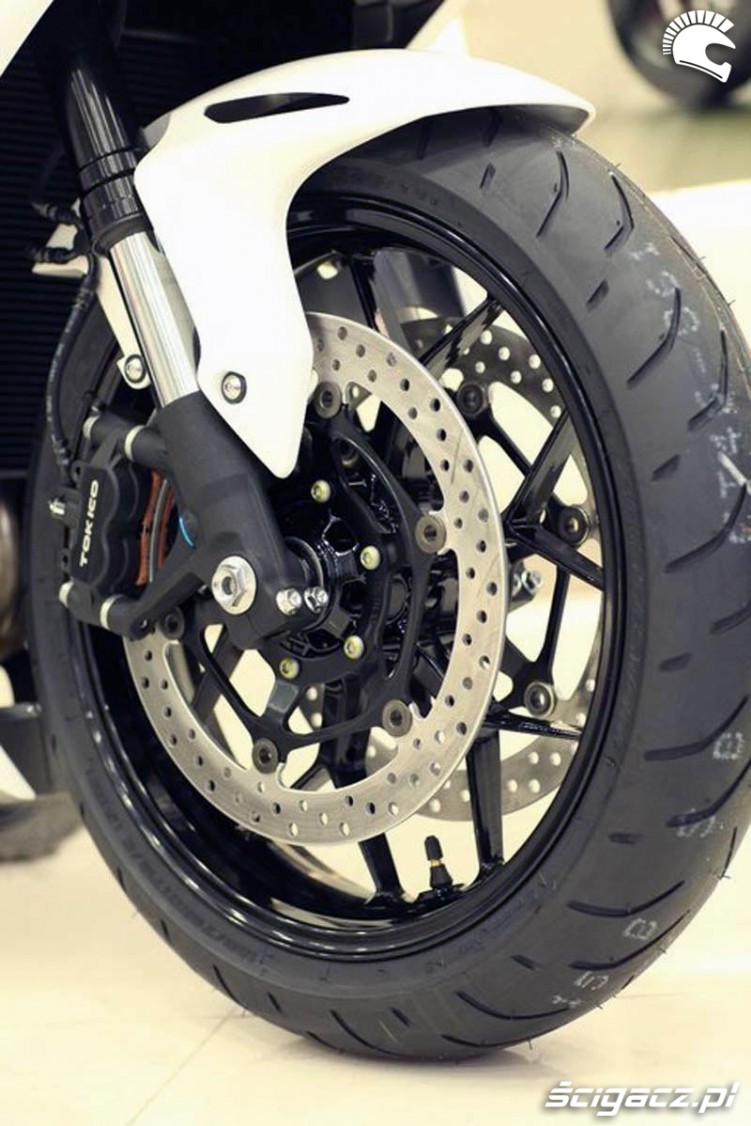 przednie kolo hamulec fireblade