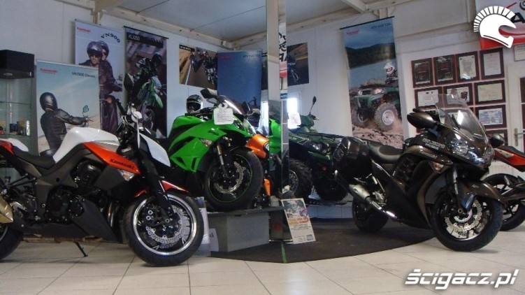 salon motocykli kawasaki