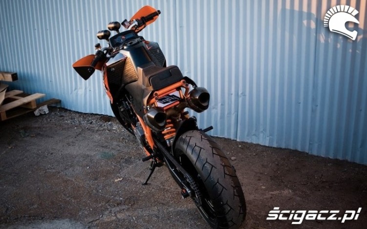 tyl superspinne KTM Super Duke