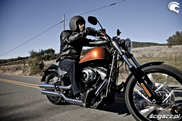 Harley-Davidson Blackline 2011 (6)