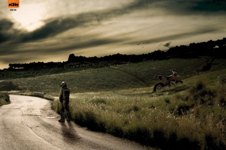 olac droge reklama KTM