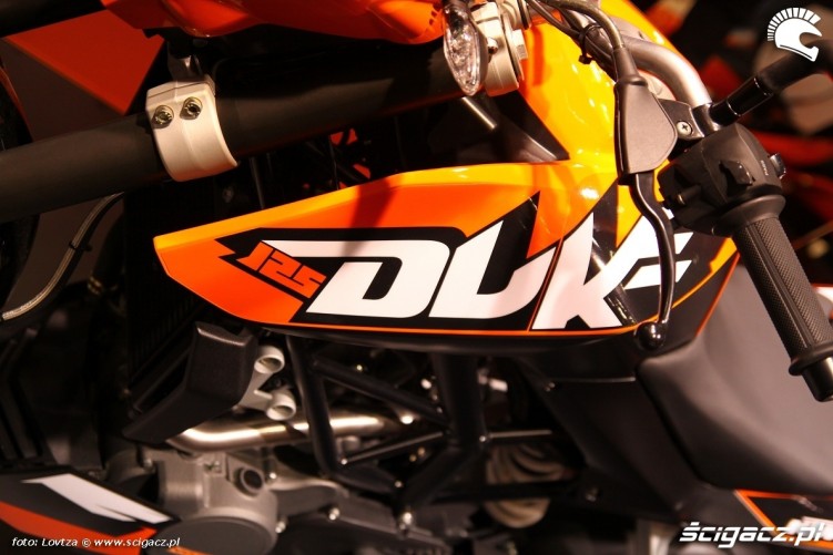 KTM Duke 125 2011 detale